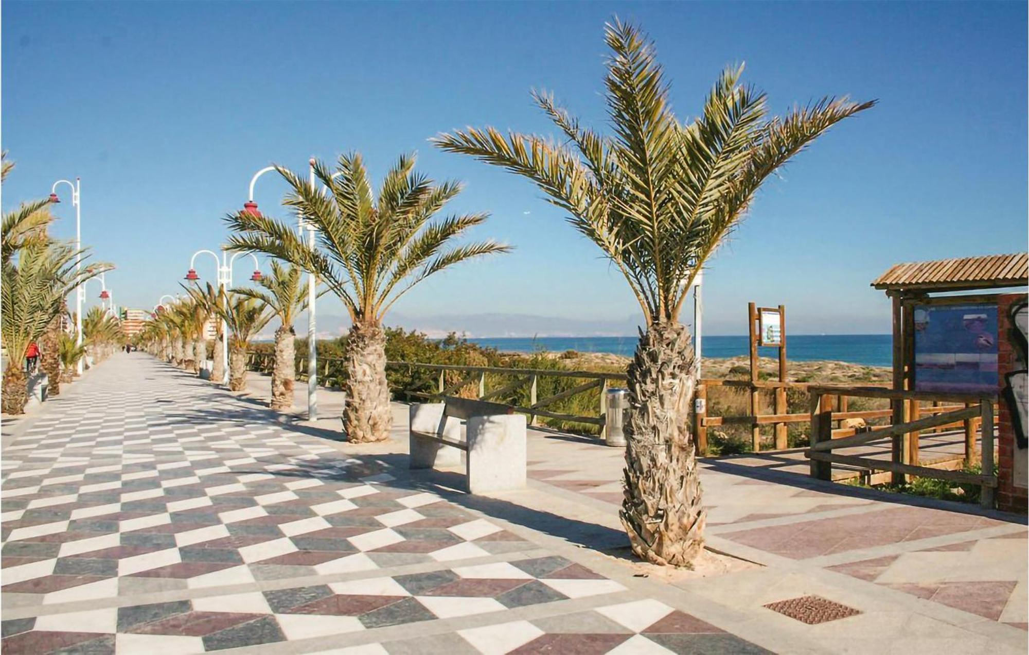 Beautiful Home In Gran Alacant With Kitchen Santa Pola Exteriér fotografie